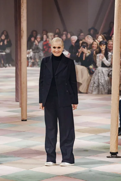 Look 69
